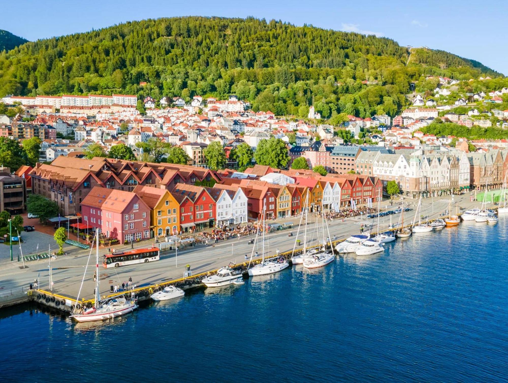 Renovated 2024 - Viking Inspired - Behind Bryggen Lejlighed Bergen Eksteriør billede